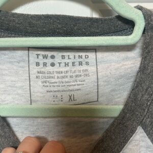 Gray-braille 3-4 sleeve